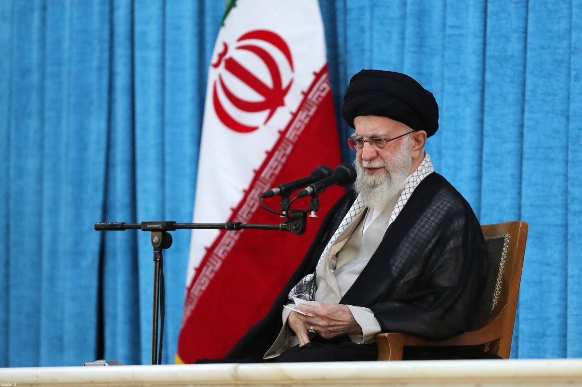 رئیسی عزیز در خدمتگزاری به کشور و ملت نصاب جدیدی ایجاد کرد رئیسی عزیز در خدمتگزاری به کشور و ملت نصاب جدیدی ایجاد کرد