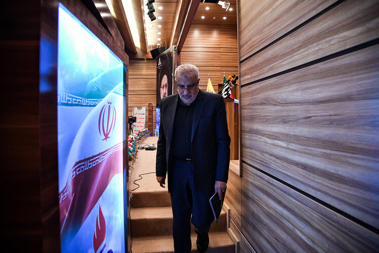 جواد اوجی، وزیر نفت