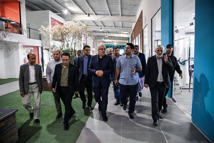 بازدید جواد اوجی، وزیر نفت از پارک علم و فناری سیستان‌وبلوچستان