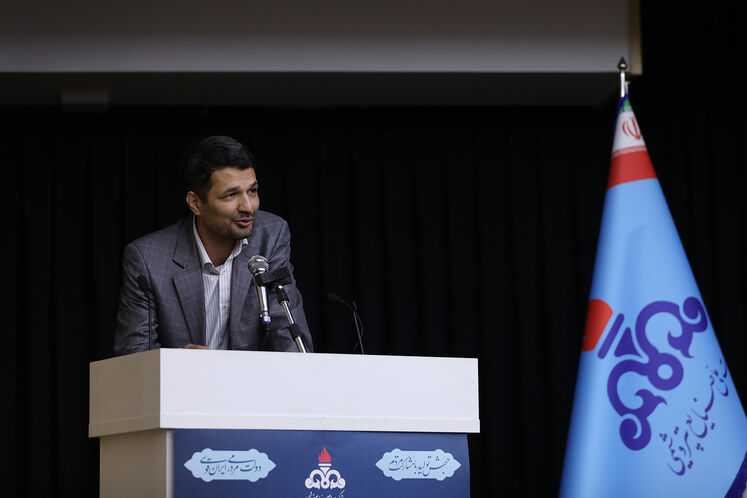 عباس غلامی، مدیر توسعه صنایع پاییندستی شرکت ملی صنایع پتروشیمی