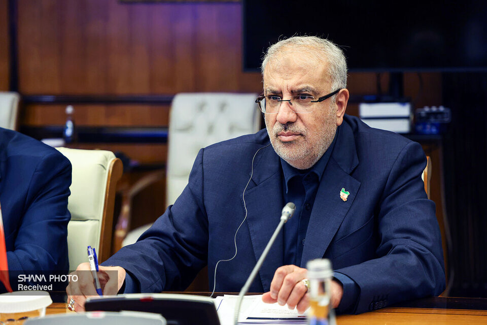 تولید روزانه ۲۲۰ هزار بشکه در میدانهای نفتی ایران با سرمایهگذاری روسها تولید روزانه ۲۲۰ هزار بشکه در میدانهای نفتی ایران با سرمایهگذاری روسها