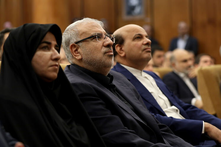 آیین امضای قراردادهای طرح توسعه و بهرهبرداری میدانهای چنگوله و بندکرخه