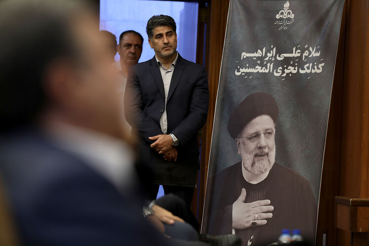 آیین امضای قراردادهای طرح توسعه و بهرهبرداری میدانهای چنگوله و بندکرخه