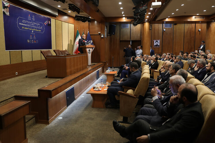 آیین امضای قراردادهای طرح توسعه و بهرهبرداری میدانهای چنگوله و بندکرخه