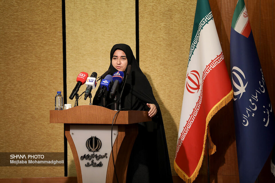 وزارت نفت دولت سیزدهم در بهرهبرداری از طرحها و پروژههای خود منتظر خارجیها نماند وزارت نفت دولت سیزدهم در بهرهبرداری از طرحها و پروژههای خود منتظر خارجیها نماند