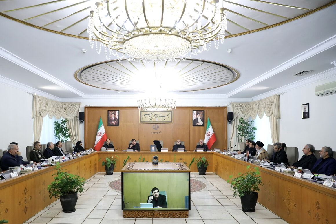 گزارش بانک جهانی از کسب رتبه نخست رشد اقتصادی ایران در منطقه گزارش بانک جهانی از کسب رتبه نخست رشد اقتصادی ایران در منطقه