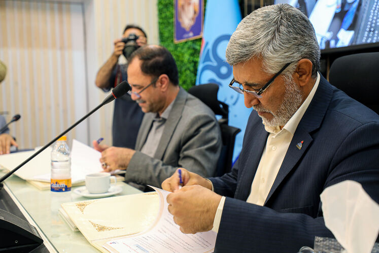 امضای تفاهمنامه اجرای بخش دوم طرح توسعه و تثبیت ظرفیت پالایشگاه آبادان