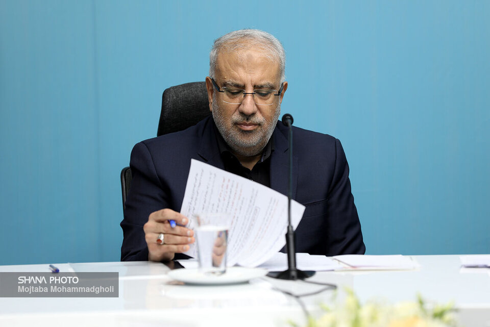 Owji Provides More Details on Iran-Russia Gas Pipeline Owji Provides More Details on Iran-Russia Gas Pipeline
