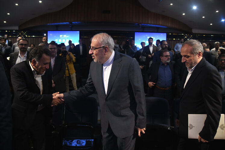 آیین رونمایی از بازار بهینهسازی انرژی و محیطزیست در بورس انرژی ایران و آغاز معاملههای گواهی صرفهجویی گاز