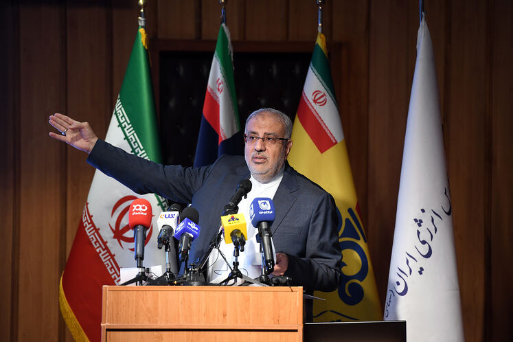 جواد اوجی، وزیر نفت