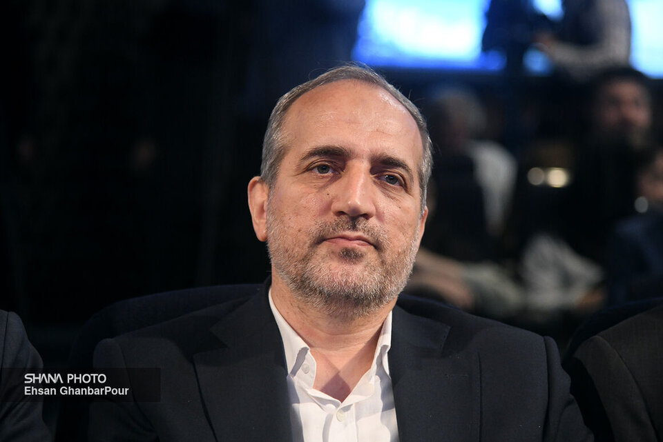 حکمی برای مدیرعامل پیشین شرکت ملی گاز ایران حکمی برای مدیرعامل پیشین شرکت ملی گاز ایران