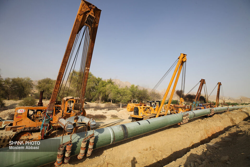 شکوفایی اقتصادی منطقه جاسک شتاب میگیرد شکوفایی اقتصادی منطقه جاسک شتاب میگیرد