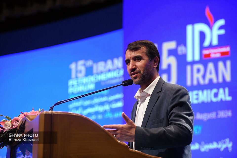 ارائه بستههای متنوع سرمایهگذاری در صنعت پتروشیمی/ تعداد مجتمعها به ۲۰۰ میرسد ارائه بستههای متنوع سرمایهگذاری در صنعت پتروشیمی/ تعداد مجتمعها به ۲۰۰ میرسد