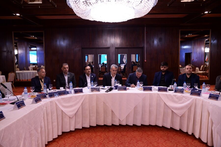 نفت مرکزی میزبان دوره آشنایی با قوانین رسیدگی به تخلفات اداری شد نفت مرکزی میزبان دوره آشنایی با قوانین رسیدگی به تخلفات اداری شد