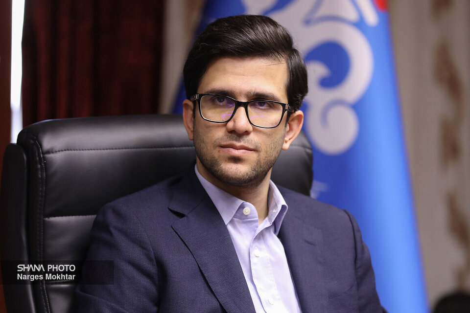 پیام تسلیت معاون وزیر نفت برای درگذشت یکی از کارکنان تأسیسات ری پیام تسلیت معاون وزیر نفت برای درگذشت یکی از کارکنان تأسیسات ری