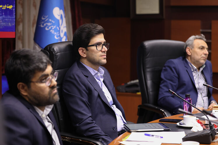 نشست هماندیشی مدیران عامل شرکتهای پالایش نفت کشور با مدیرعامل شرکت ملی پالایش و پخش فرآوردههای نفتی ایران