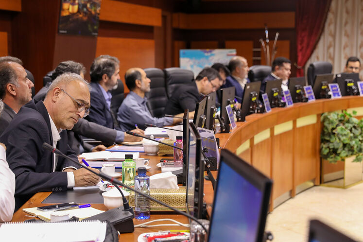 نشست هماندیشی مدیران عامل شرکتهای پالایش نفت کشور با مدیرعامل شرکت ملی پالایش و پخش فرآوردههای نفتی ایران