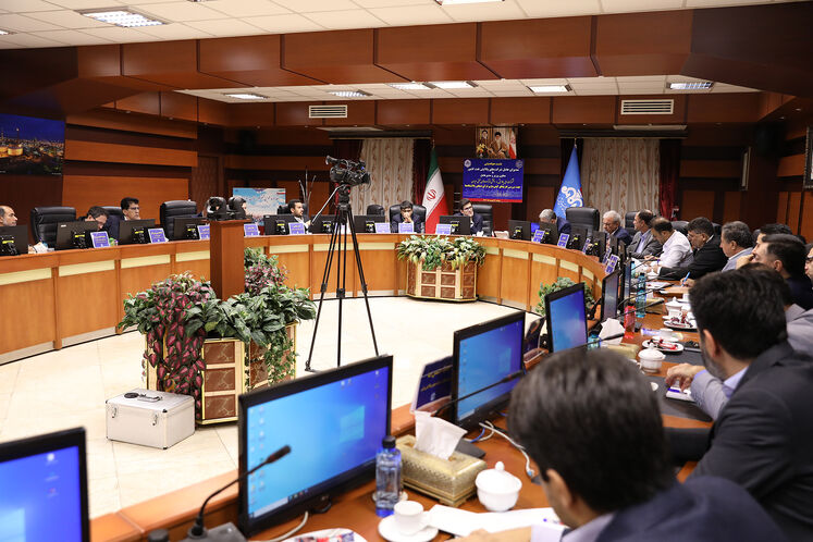 نشست هماندیشی مدیران عامل شرکتهای پالایش نفت کشور با مدیرعامل شرکت ملی پالایش و پخش فرآوردههای نفتی ایران