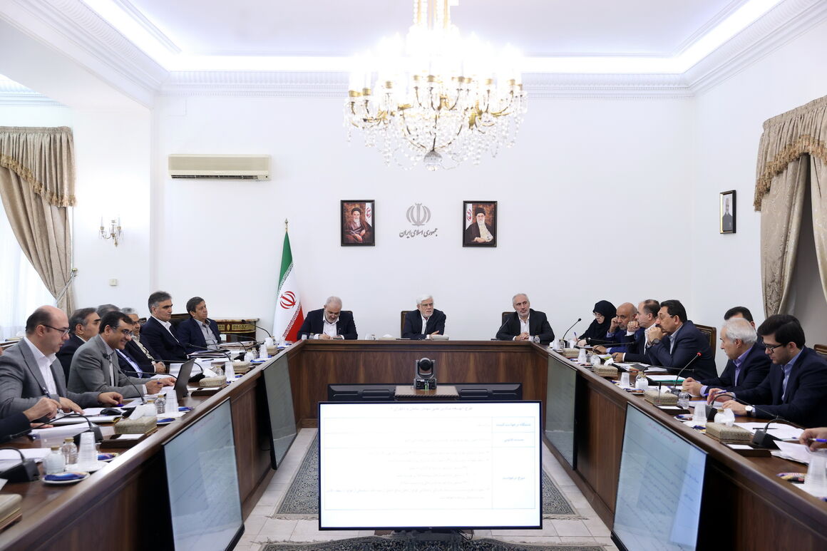 بررسی و تصویب طرحهای توسعهای صنعت نفت در نشست شورای اقتصاد بررسی و تصویب طرحهای توسعهای صنعت نفت در نشست شورای اقتصاد