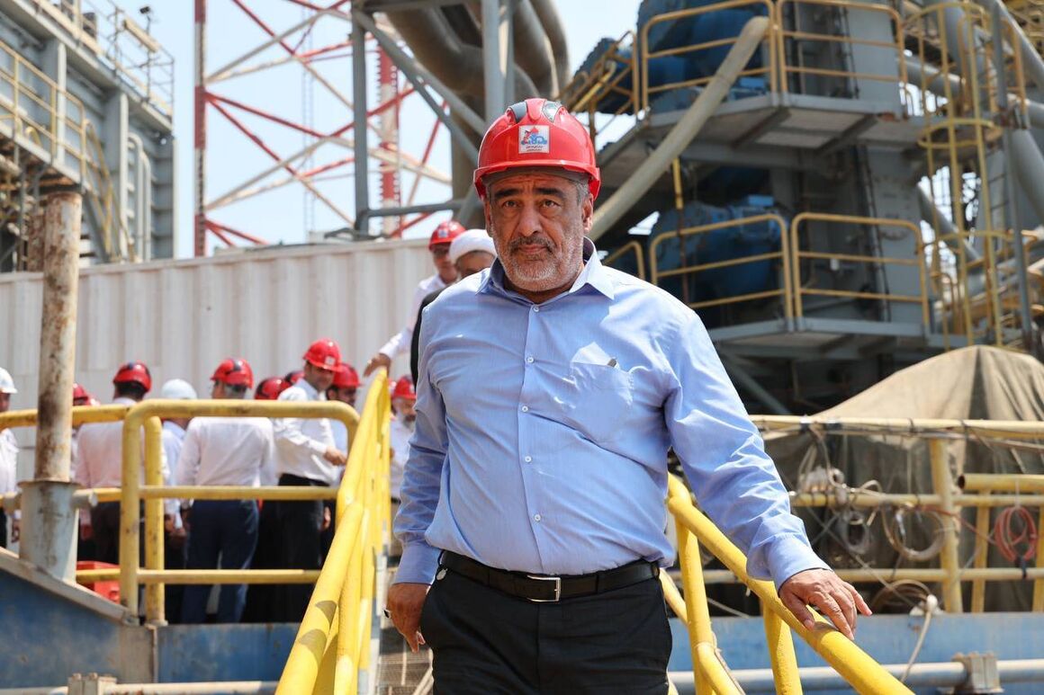 تأکید معاون وزیر نفت بر پیگیری جدی طرح فشارافزایی و تأمین سوخت زمستانی تأکید معاون وزیر نفت بر پیگیری جدی طرح فشارافزایی و تأمین سوخت زمستانی