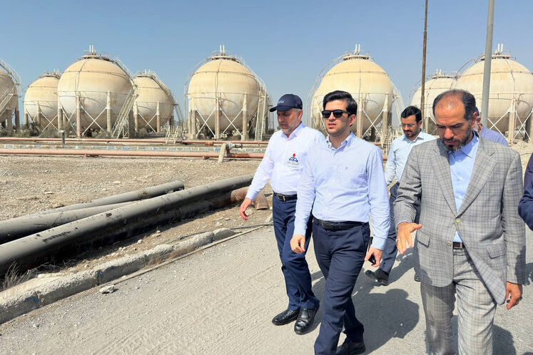 روز دوم سفر محمدصادق عظیمیفر، معاون وزیر نفت و مدیرعامل شرکت ملی پالایش و پخش، به مناطق عملیاتی نفتی در جنوب کشور