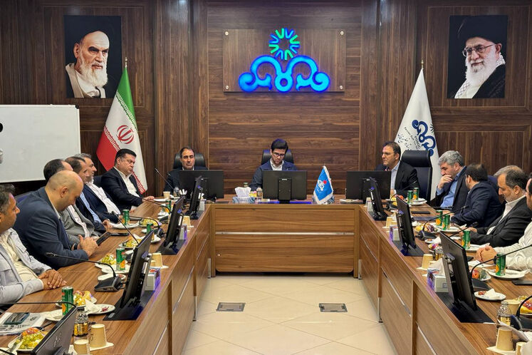 روز دوم سفر محمدصادق عظیمیفر، معاون وزیر نفت و مدیرعامل شرکت ملی پالایش و پخش، به مناطق عملیاتی نفتی در جنوب کشور