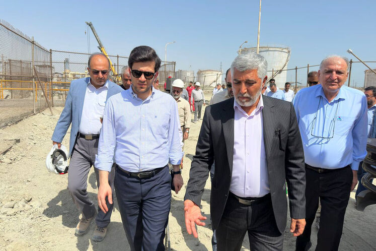 روز دوم سفر محمدصادق عظیمیفر، معاون وزیر نفت و مدیرعامل شرکت ملی پالایش و پخش، به مناطق عملیاتی نفتی در جنوب کشور