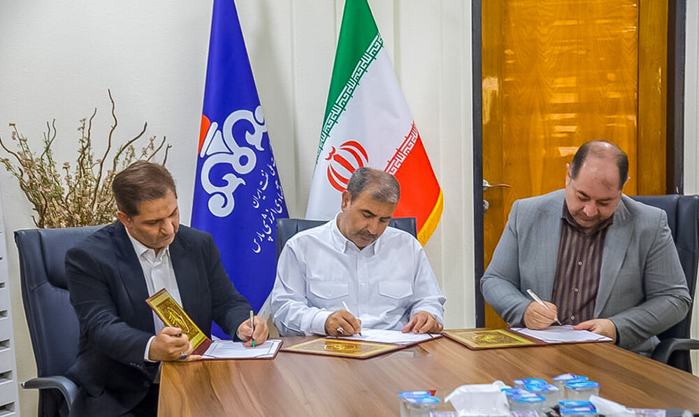 قرارداد تأمین بالگرد آمبولانس برای قطب گازی کشور امضا شد قرارداد تأمین بالگرد آمبولانس برای قطب گازی کشور امضا شد