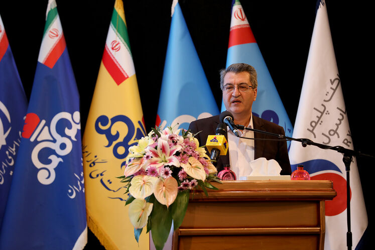 داود عمادی، مدیر اچاسئی شرکت ملی صنایع پتروشیمی