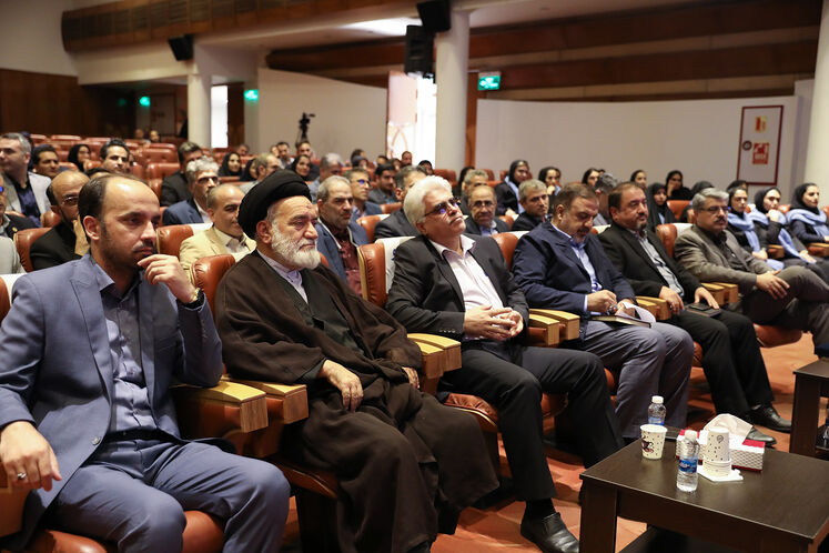 اولین جشنواره روابط عمومیهای برتر شرکت ملی پخش فرآوردههای نفتی ایران