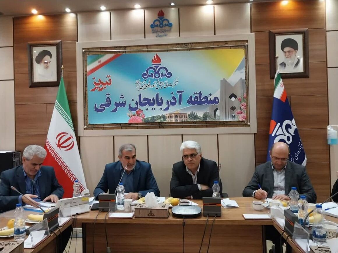 بازدید مدیرعامل شرکت ملی پخش فرآوردههای نفتی از منطقه آذربایجان شرقی بازدید مدیرعامل شرکت ملی پخش فرآوردههای نفتی از منطقه آذربایجان شرقی