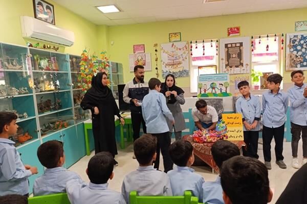 دوره آموزشی پاکسازی محیط زیست با همکاری شرکت نفت و گاز پارس برگزار شد دوره آموزشی پاکسازی محیط زیست با همکاری شرکت نفت و گاز پارس برگزار شد