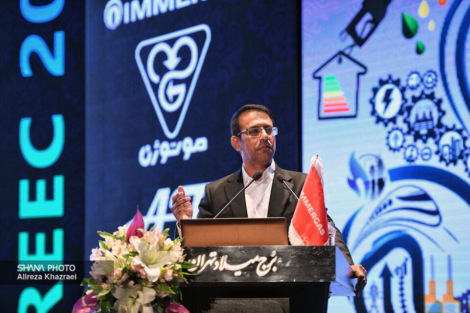 ارزشافزوده ۹۰ میلیارد دلاری صنعت نفت با اجرای طرحهای بهینهسازی ارزشافزوده ۹۰ میلیارد دلاری صنعت نفت با اجرای طرحهای بهینهسازی