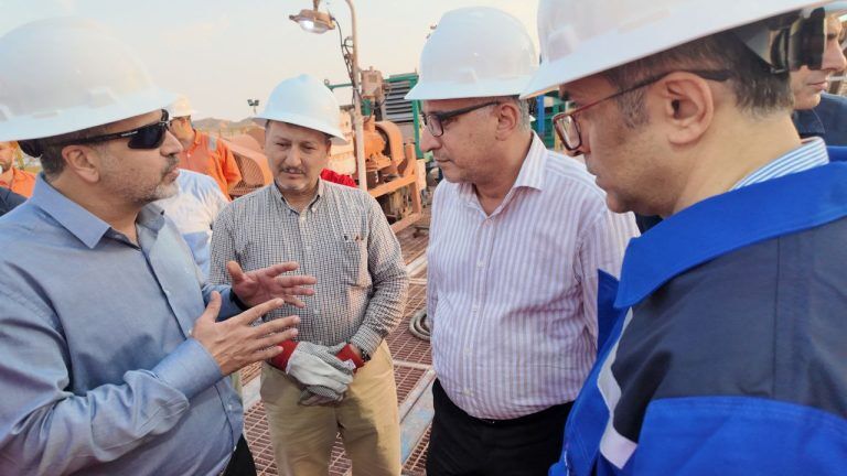 بازدید مدیر اکتشاف شرکت ملی نفت از مناطق عملیاتی غرب کشور بازدید مدیر اکتشاف شرکت ملی نفت از مناطق عملیاتی غرب کشور