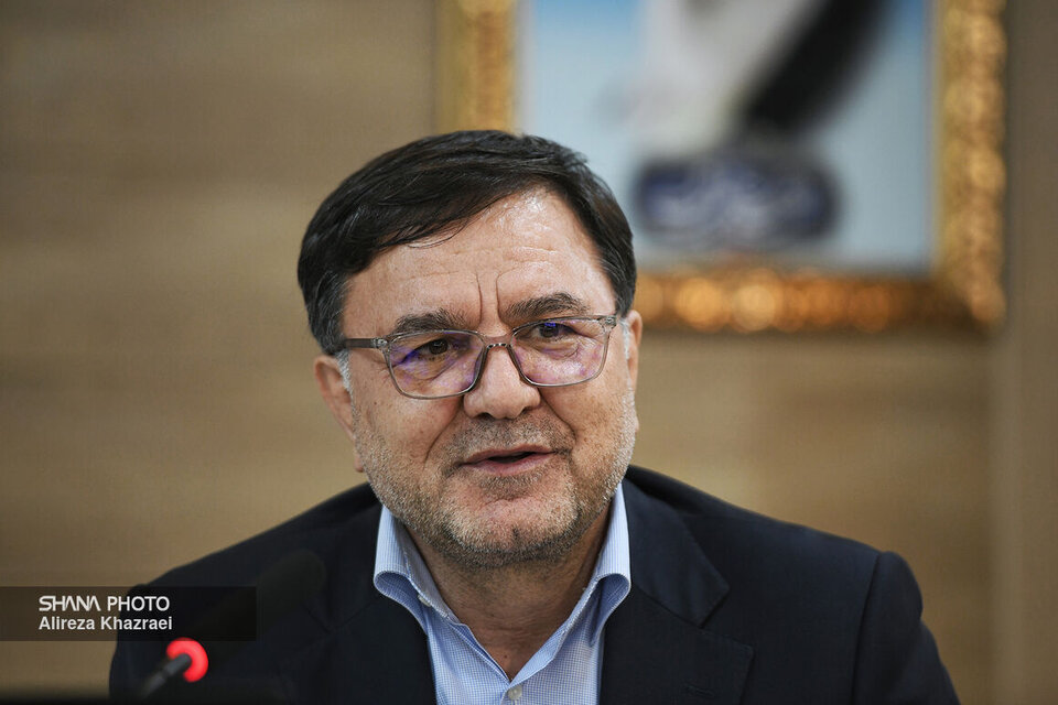 نقش مهم صنعت پتروشیمی در ارزآوری کشور نقش مهم صنعت پتروشیمی در ارزآوری کشور