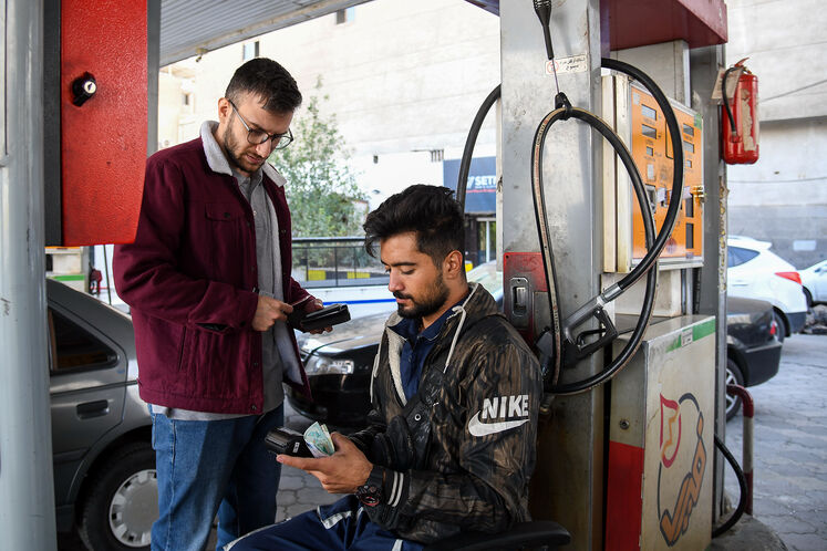 روند عادی عرضه بنزین در جایگاههای عرضه سوخت