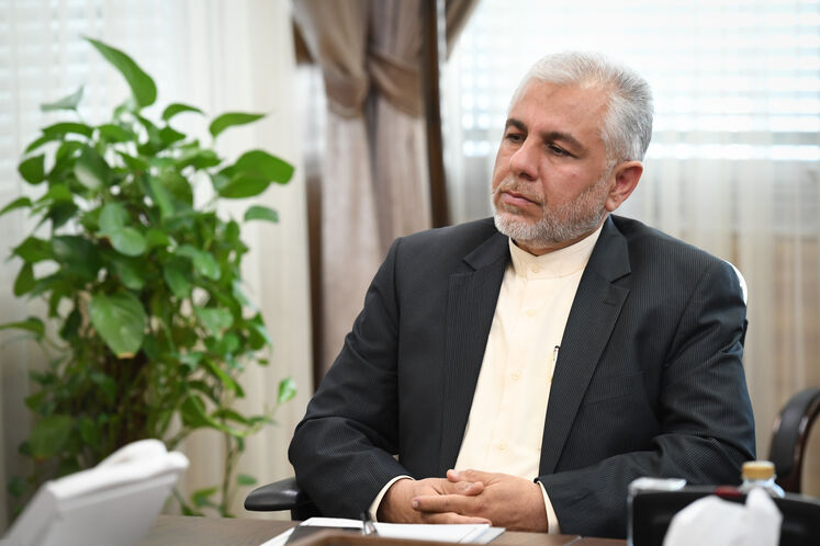 هادی هویدا، رئیس دفتر مدیرعامل شرکت ملی نفت ایران