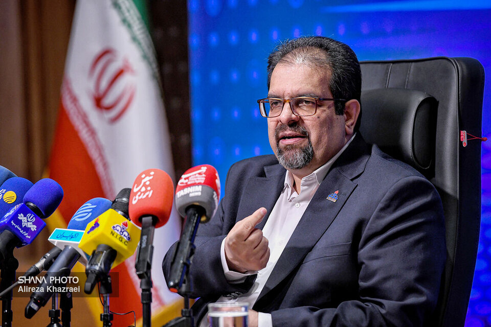 مصرف گاز ایران ۳.۵ برابر میانگین جهانی است/ تأمین گاز خانگی، تجاری و صنایع غیرعمده اولویت شرکت ملی گاز در فصل سرما مصرف گاز ایران ۳.۵ برابر میانگین جهانی است/ تأمین گاز خانگی، تجاری و صنایع غیرعمده اولویت شرکت ملی گاز در فصل سرما