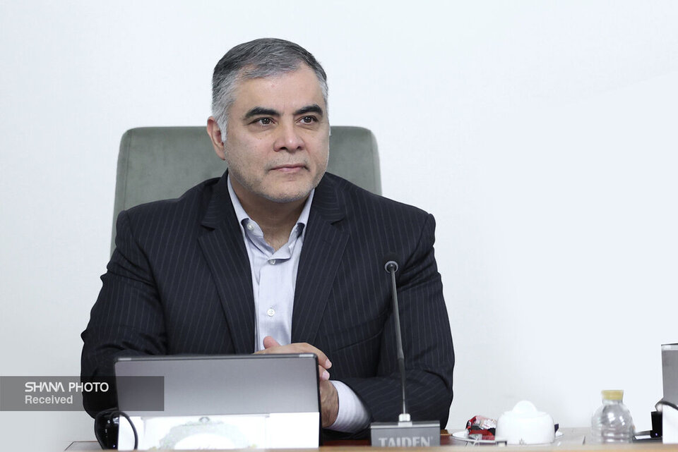 وزیر نفت در پیامی روز پدر را تبریک گفت وزیر نفت در پیامی روز پدر را تبریک گفت