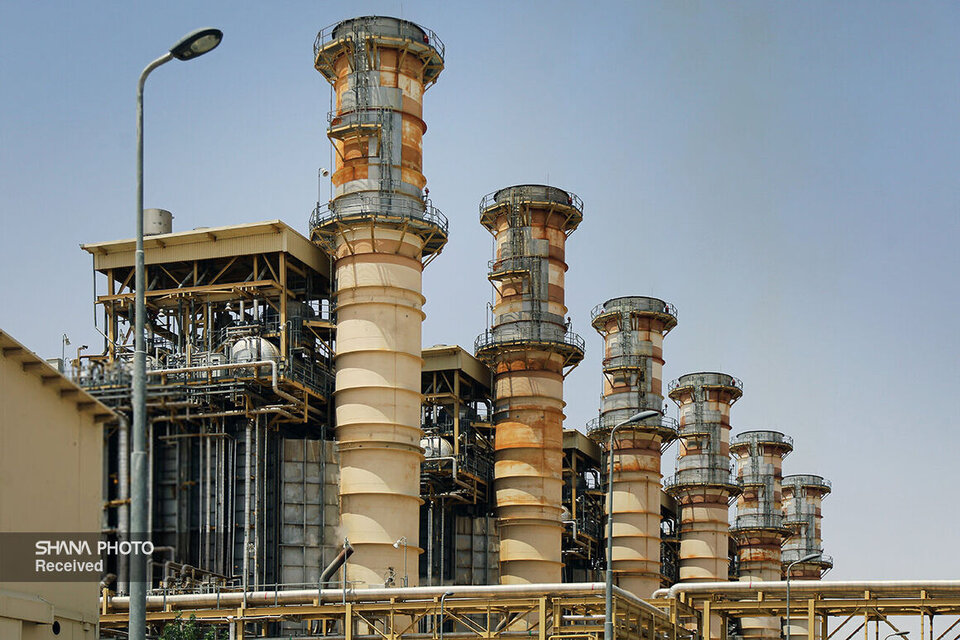 رکورد تحویل سوخت مایع به نیروگاههای خراسان رضوی شکسته شد رکورد تحویل سوخت مایع به نیروگاههای خراسان رضوی شکسته شد