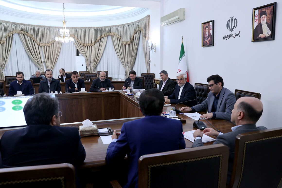 نقش محوری صنعت پتروشیمی در تولید و افزایش ثروت ملی نقش محوری صنعت پتروشیمی در تولید و افزایش ثروت ملی