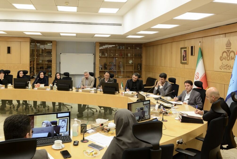 توسعه متوازن و پایدار صنعت پتروشیمی با تکمیل زنجیره محقق میشود توسعه متوازن و پایدار صنعت پتروشیمی با تکمیل زنجیره محقق میشود