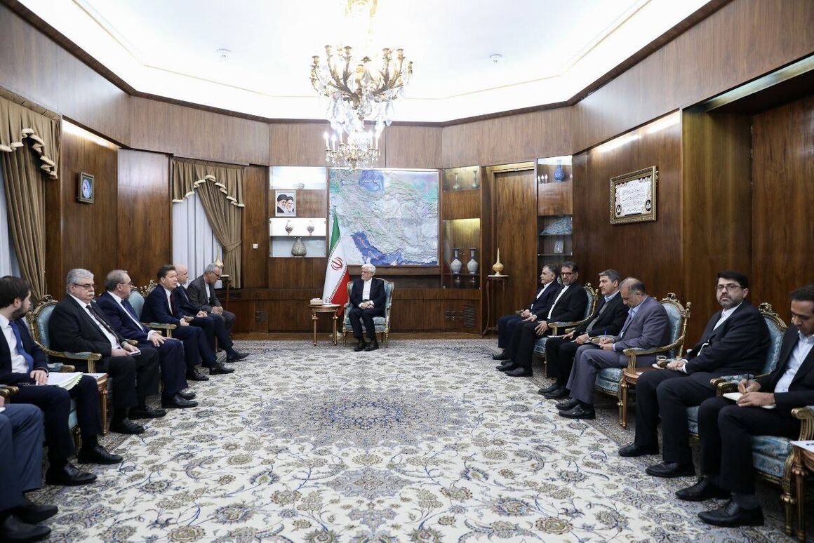 عزم ایران و روسیه بر توسعه روابط در بالاترین سطح استوار است عزم ایران و روسیه بر توسعه روابط در بالاترین سطح استوار است