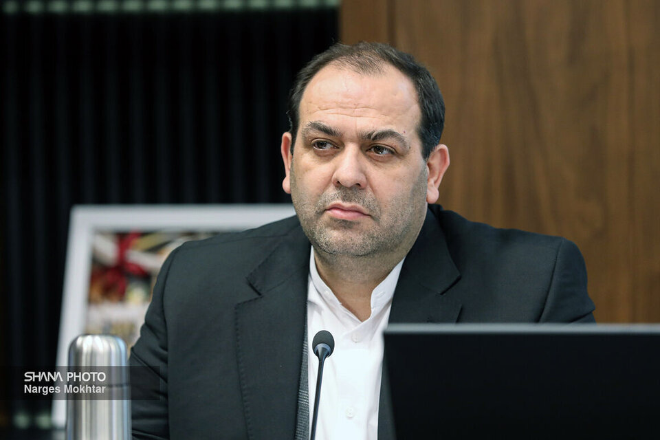 گام‌های صنعت پتروشیمی برای حفظ ارزش‌های انقلاب