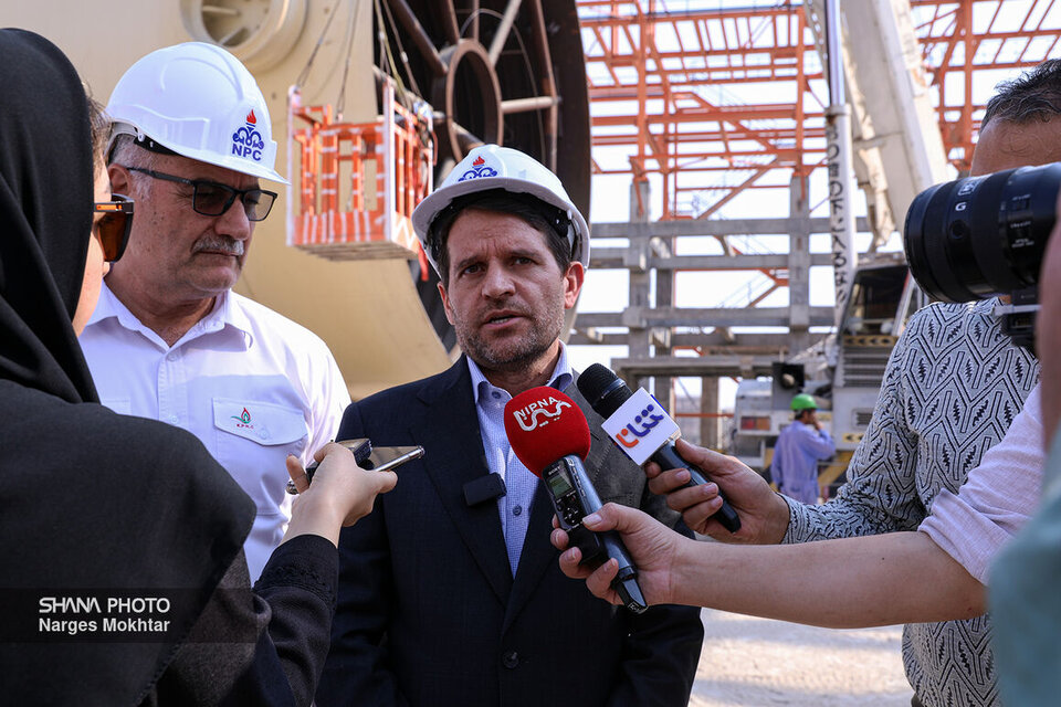 مجوز بانک مرکزی برای سرمایهگذاری ۶.۵ میلیارد دلاری در صنعت پتروشیمی مجوز بانک مرکزی برای سرمایهگذاری ۶.۵ میلیارد دلاری در صنعت پتروشیمی