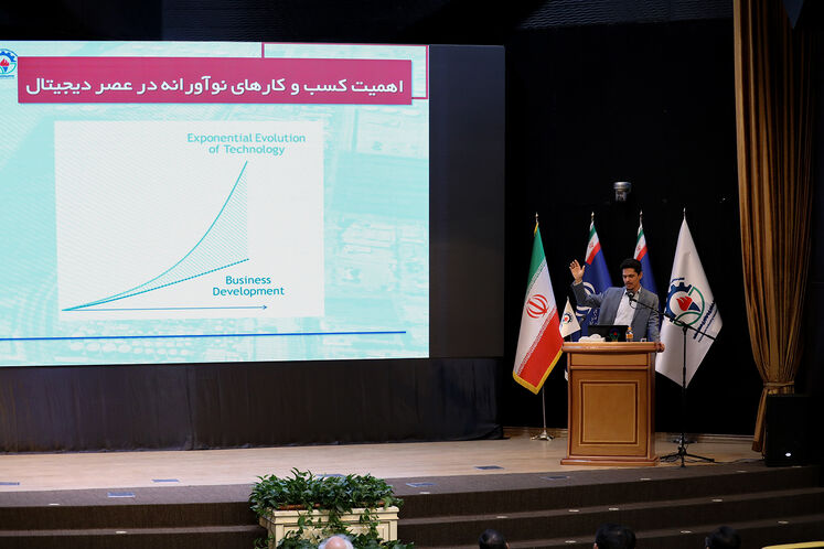 محمدصابر کرم‌بیگی، معاون پارک فناوری و نوآوری نفت و گاز