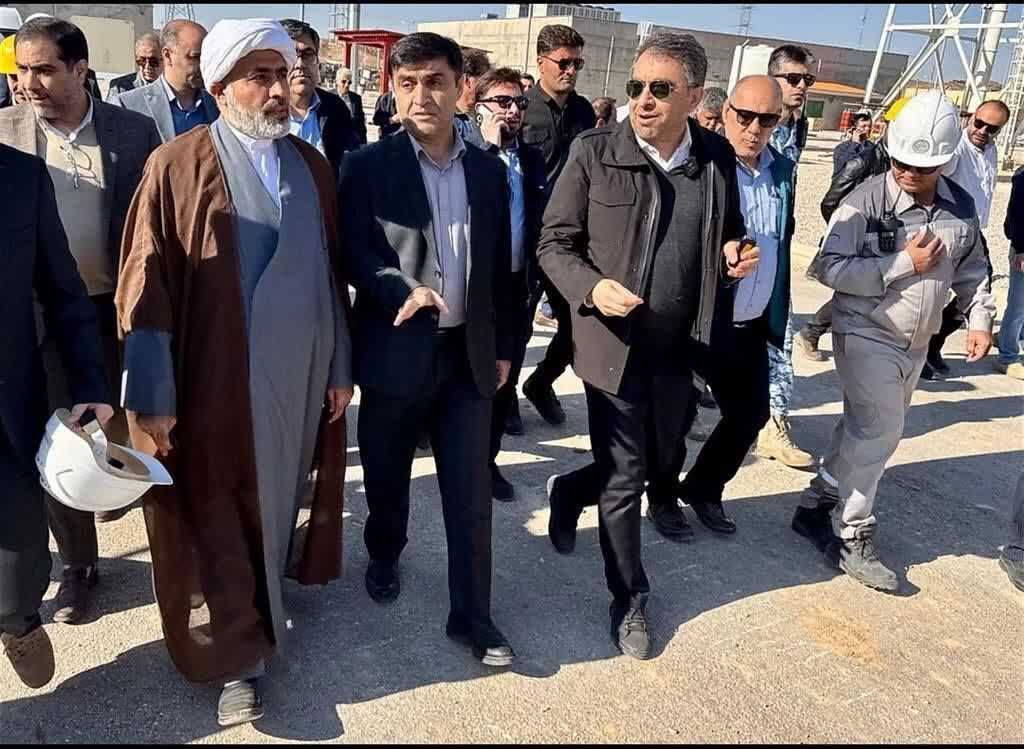 روند اجرایی پروژه جمعآوری گازهای مشعل بررسی شد روند اجرایی پروژه جمعآوری گازهای مشعل بررسی شد