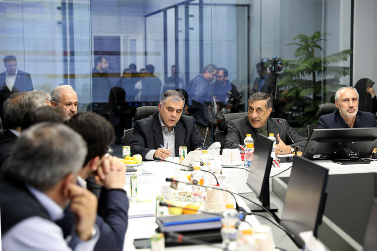 نشست بررسی سوخترسانی زمستانی با حضور معاون اجرایی رئیس جمهوری، وزرای نفت، نیرو، صمت و رئیس سازمان برنامه و بودجه