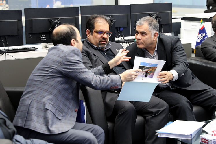 محسن پاکنژاد، وزیر نفت و سعید توکلی، مدیرعامل شرکت ملی گاز ایران