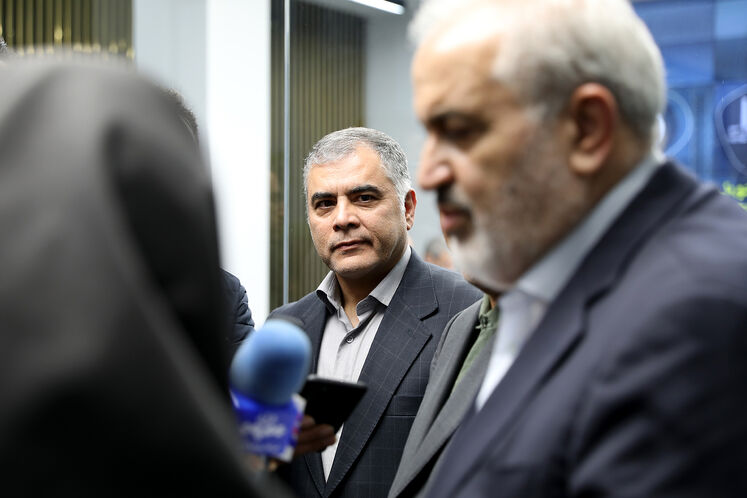 عباس علیآبادی، وزیر نیرو و محسن پاکنژاد، وزیر نفت